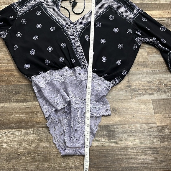 Free People Intimately On Board Bodysuit Sz L Lace Open Tie Back Hippie Boho - Picture 12 of 16